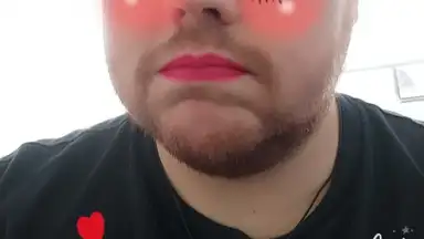 YouCam Fun screenshot 1