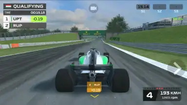 F1 Mobile Racing screenshot 3
